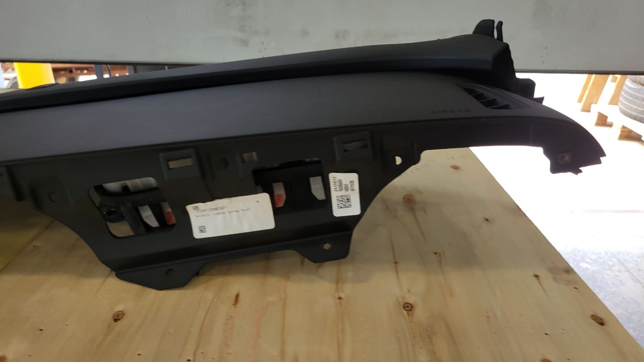 2018 CAMARO UPPER DASH PAD W/BAG & HUD CUTOUT 29342 - image 7