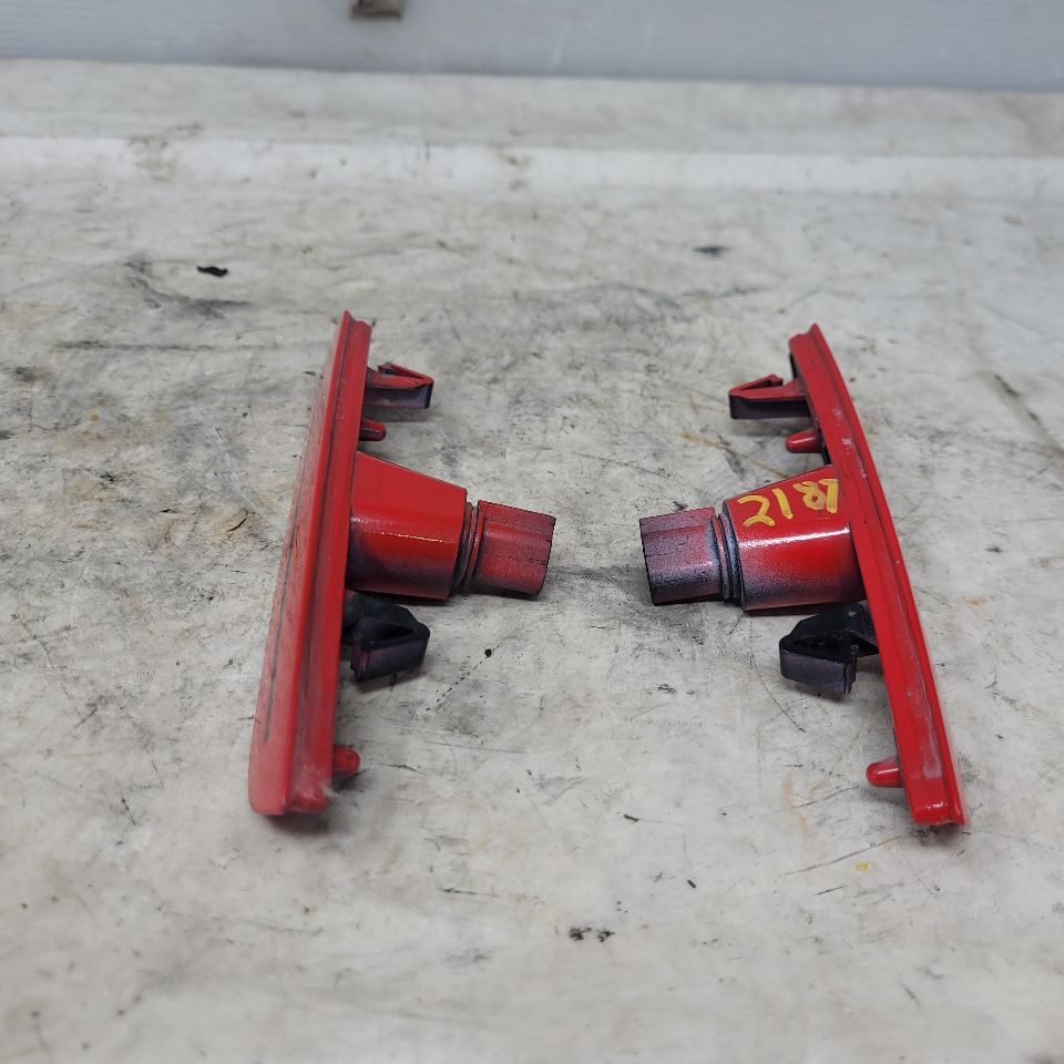 2018 CAMARO ORACLE LED REAR MARKER LAMPS PAIR 29377 - image 4