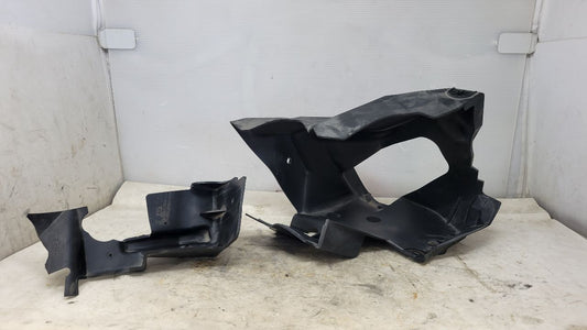 2018 CAMARO LOWER AIR CLEANER BAFFLE DUCT 29416 - image 1