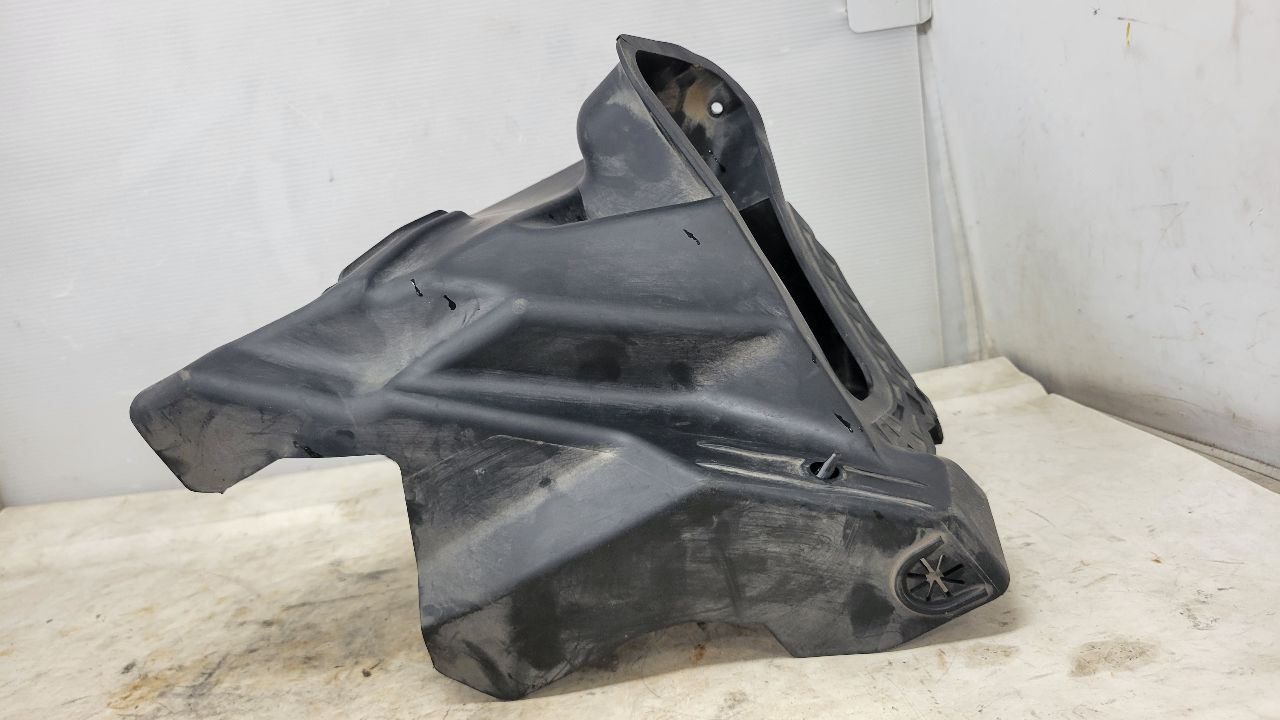 2018 CAMARO LOWER AIR CLEANER BAFFLE DUCT 29416 - image 15
