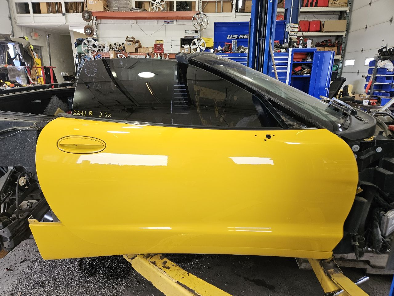 2000 CORVETTE RH PASSENGER FRONT DOOR YELLOW 000 29428 - image 12