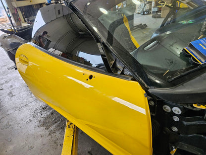 2000 CORVETTE RH PASSENGER FRONT DOOR YELLOW 000 29428 - image 15
