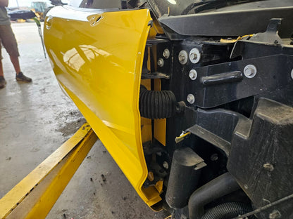 2000 CORVETTE RH PASSENGER FRONT DOOR YELLOW 000 29428 - image 17