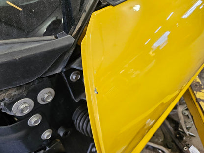 2000 CORVETTE LH DRIVER FRONT DOOR YELLOW 423G 29429 - image 17