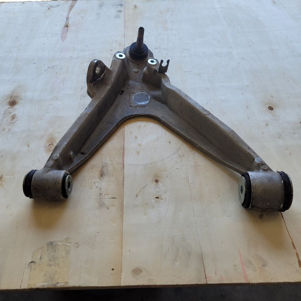 2000 CORVETTE RH FRONT LOWER CONTROL ARM 74K 29451 - image 9