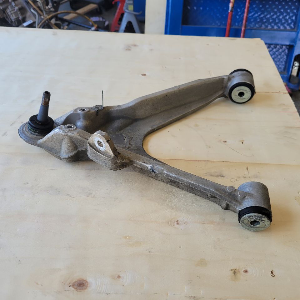2000 CORVETTE RH FRONT LOWER CONTROL ARM 74K 29451 - image 10