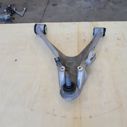 2000 CORVETTE RH FRONT LOWER CONTROL ARM 74K 29451 - image 1