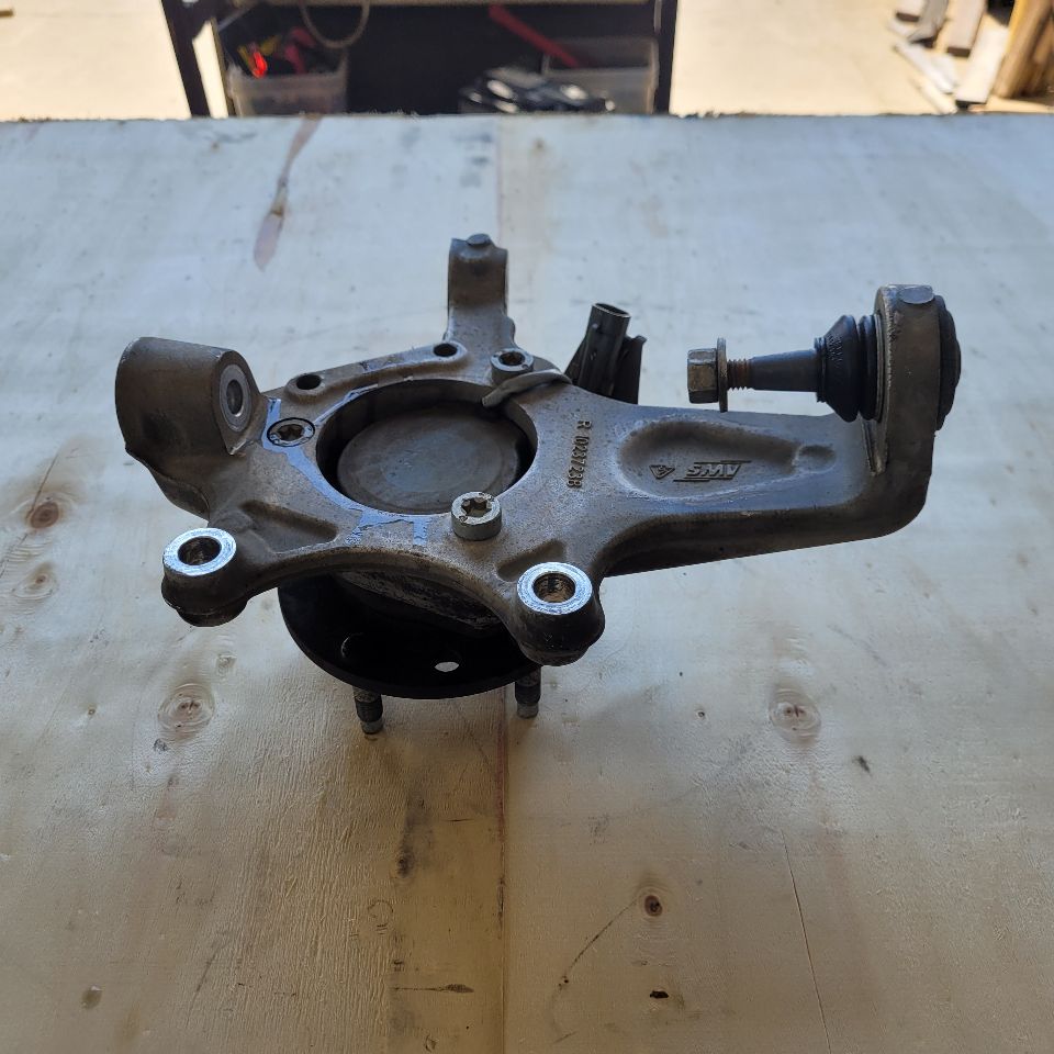 2000 CORVETTE RH FRONT SPINDLE & HUB 74K MI 29453 - image 6