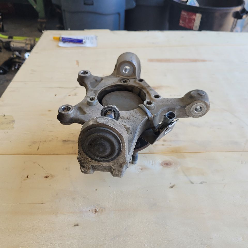 2000 CORVETTE RH FRONT SPINDLE & HUB 74K MI 29453 - image 9
