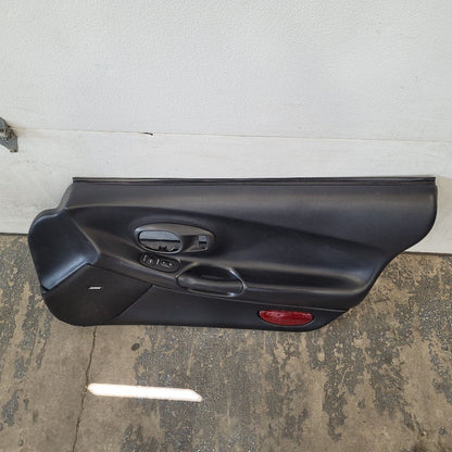 2000 CORVETTE RH DOOR PANEL BLACK W/ WINDOW SWITCH 29456 - image 4