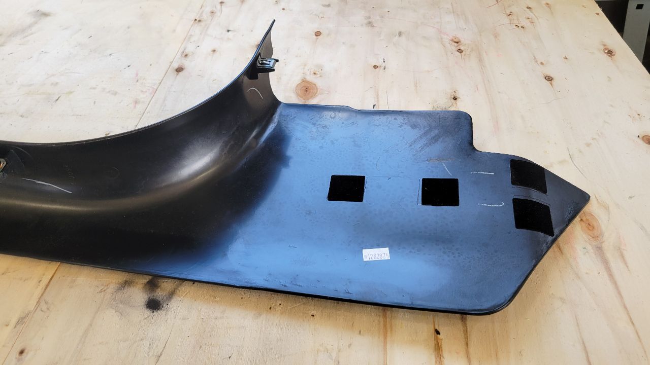 2000 CORVETTE RH PASSENGER DOOR SILL TRIM PLATE 29469 - image 12