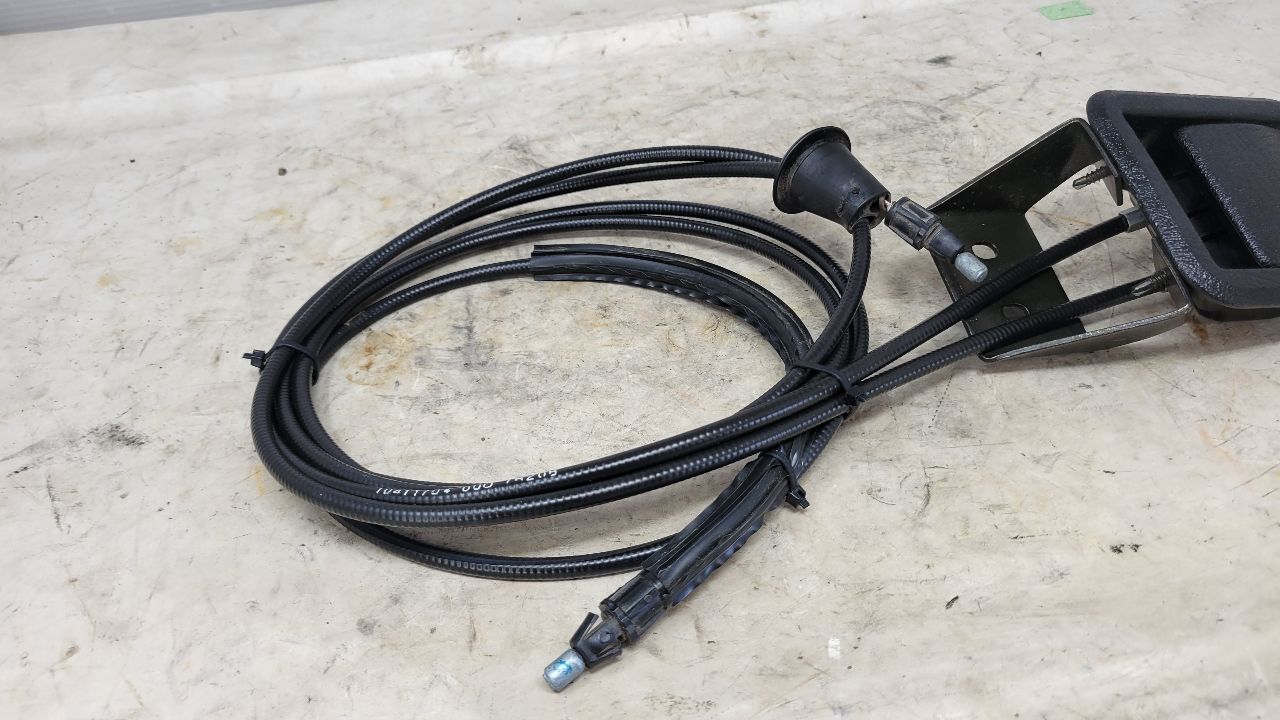 2000 CORVETTE HOOD RELEASE CABLES & HANDLE 29471 - image 4