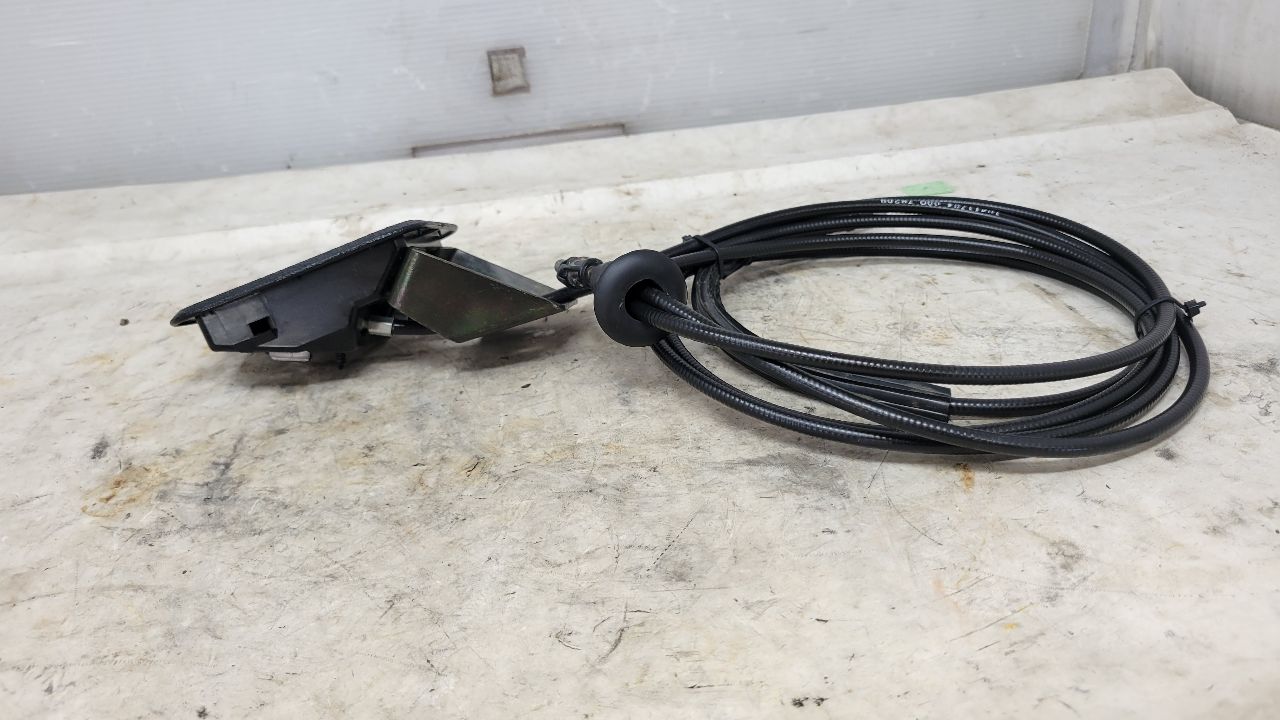 2000 CORVETTE HOOD RELEASE CABLES & HANDLE 29471 - image 6