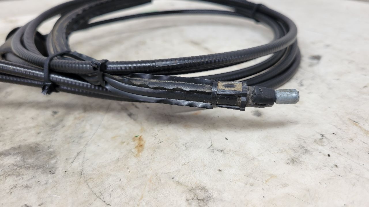 2000 CORVETTE HOOD RELEASE CABLES & HANDLE 29471 - image 12