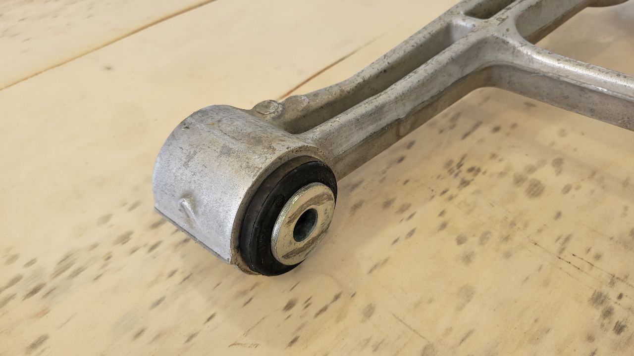 2000 CORVETTE LH DRIVER REAR LOWER CONTROL ARM 74K 29544 - image 8