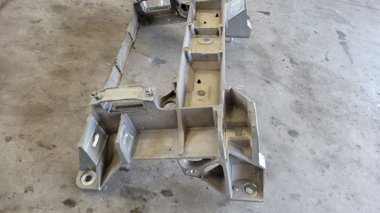 2000 CORVETTE REAR SUSPENSION CROSSMEMBER BARE 74K 29548 - image 4