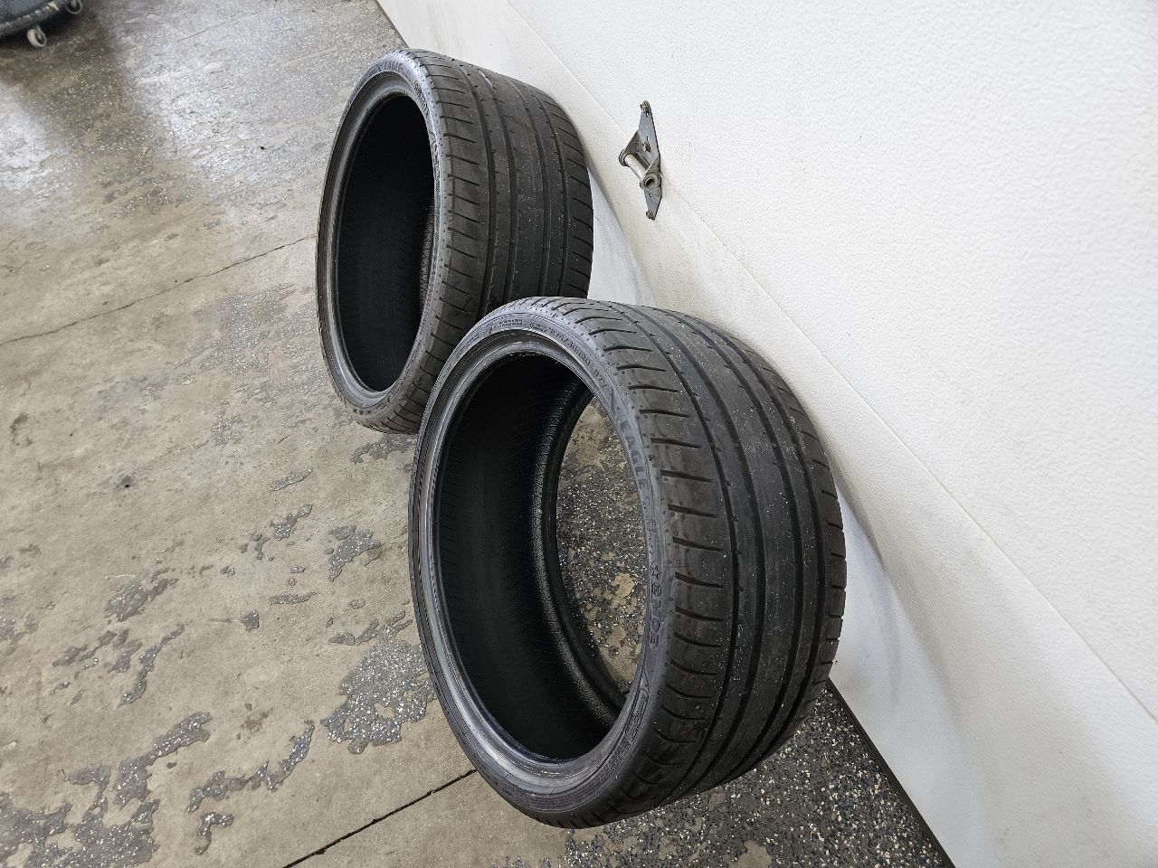2018 CAMARO PAIR EAGLE ASYMMETRIC 3 275/30R20 29557 - image 4