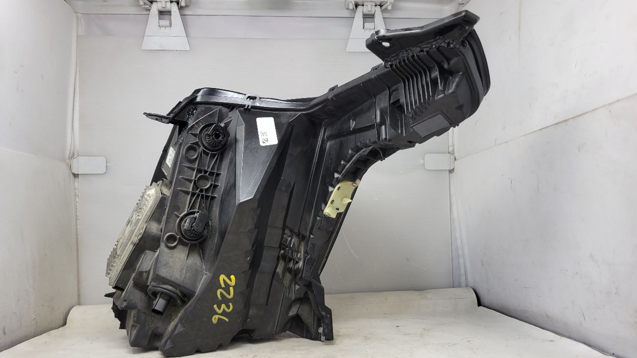 2019 ESCALADE RH HEADLAMP TOP TAB REPAIRED 29580 - image 15