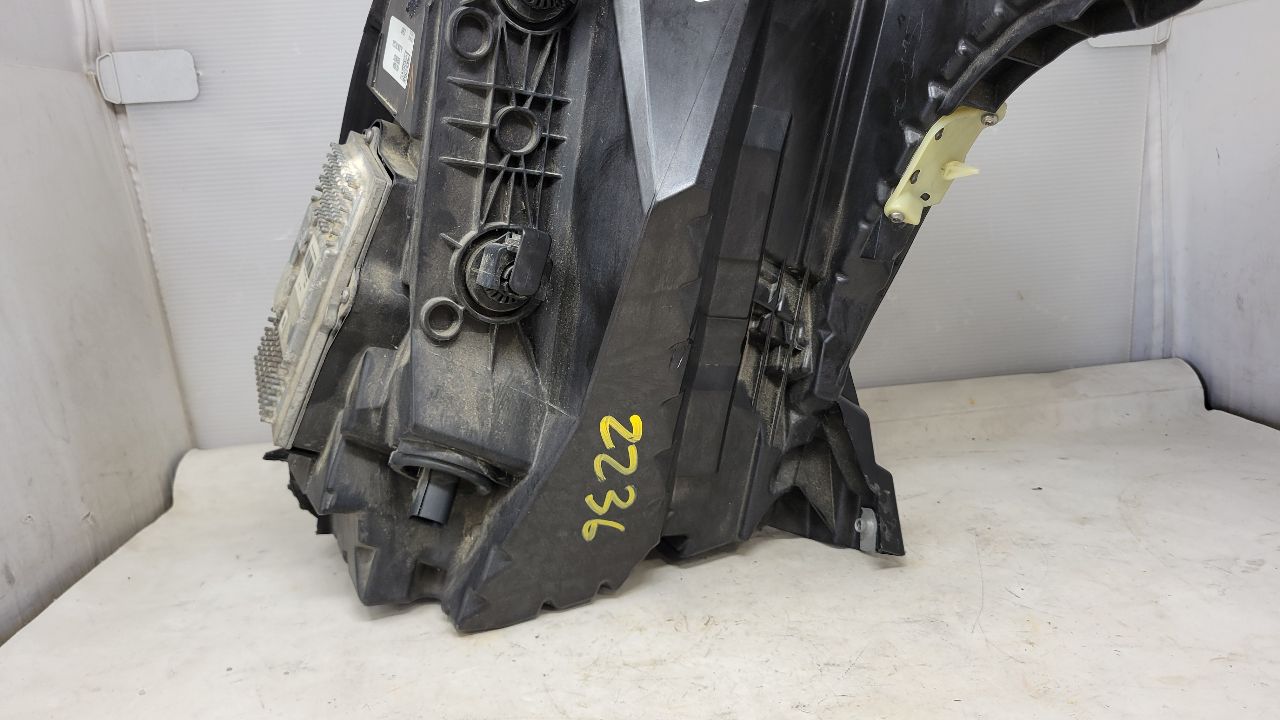 2019 ESCALADE RH HEADLAMP TOP TAB REPAIRED 29580 - image 17