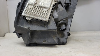 2019 ESCALADE RH HEADLAMP TOP TAB REPAIRED 29580 - image 3