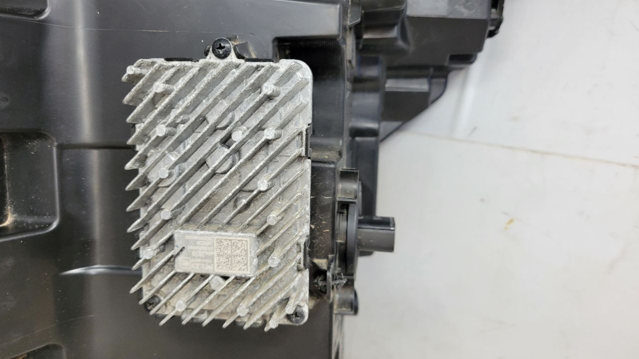 2023 SIERRA150 RH HEADLIGHT 2 TABS REPAIRED 29581 - image 17