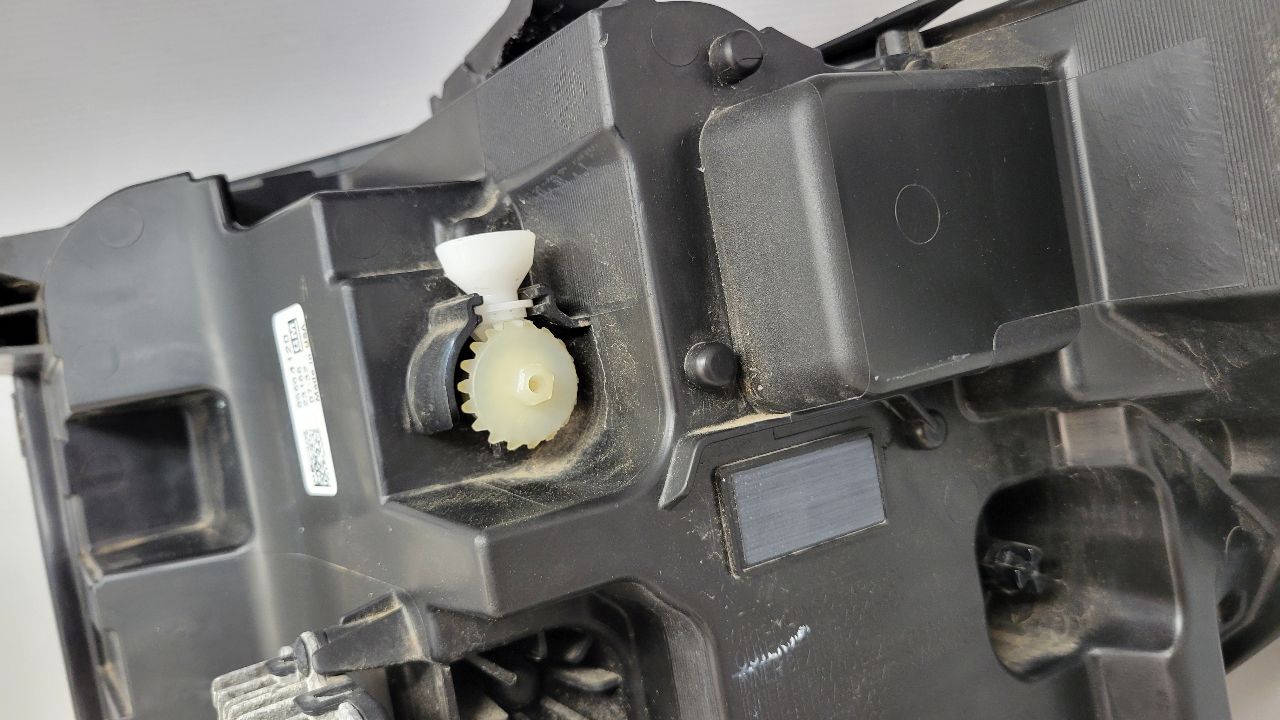 2023 SIERRA150 RH HEADLIGHT 2 TABS REPAIRED 29581 - image 18