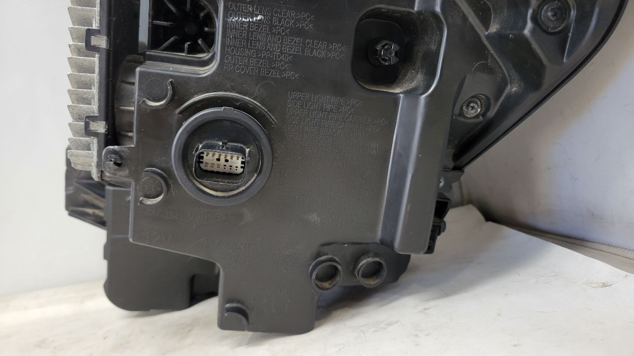2023 SIERRA150 RH HEADLIGHT 2 TABS REPAIRED 29581 - image 19