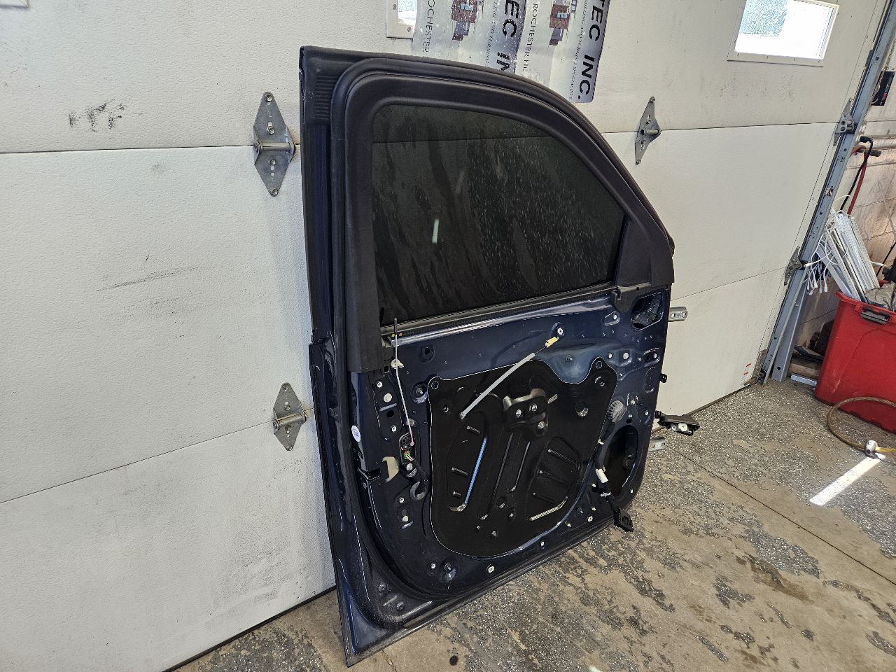 2019 SIERRA150 LH FRONT DOOR BLUE GA0 000 29584 - image 9