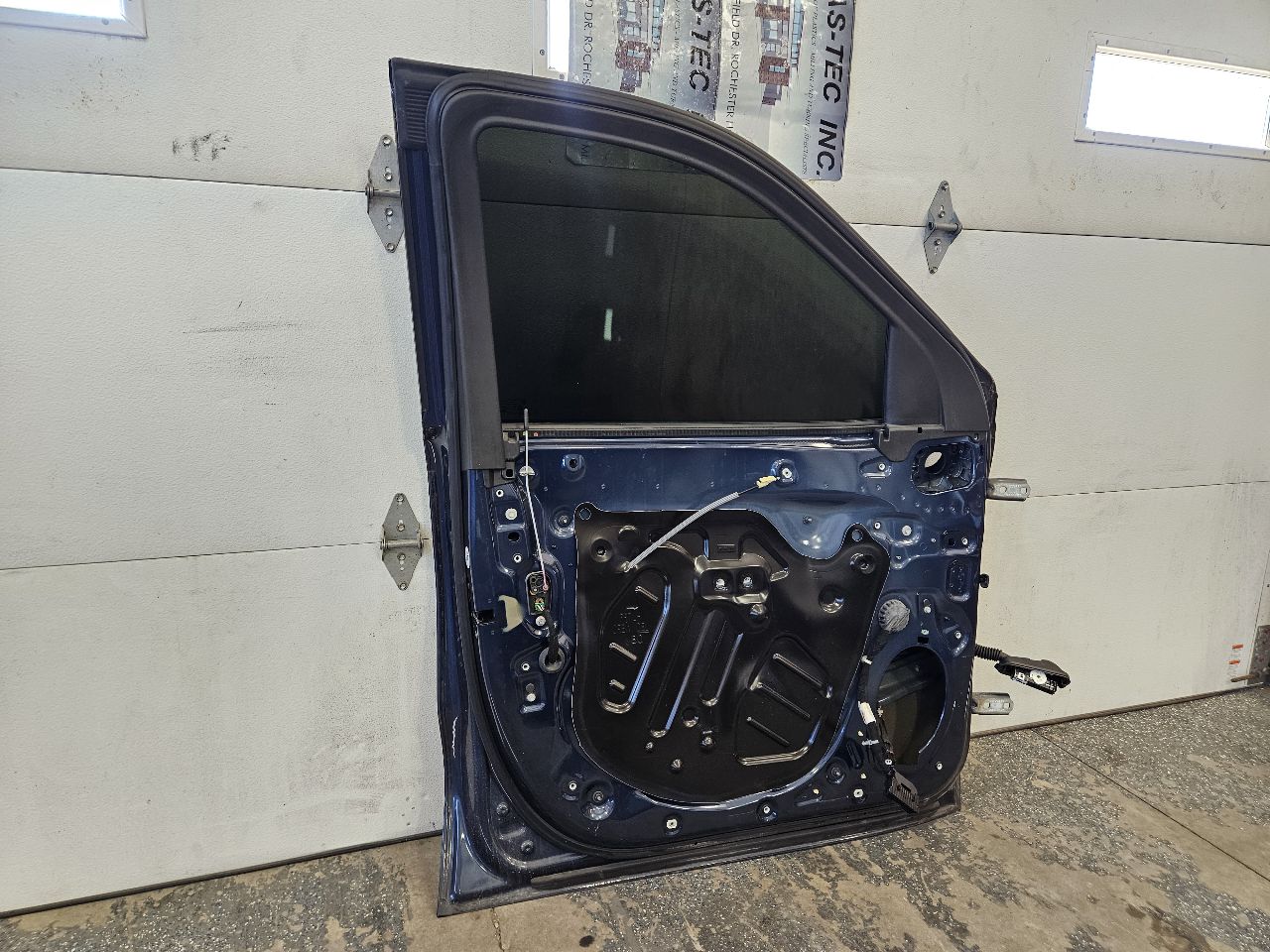 2019 SIERRA150 LH FRONT DOOR BLUE GA0 000 29584 - image 10