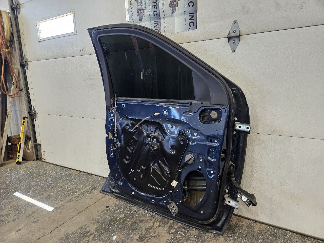 2019 SIERRA150 LH FRONT DOOR BLUE GA0 000 29584 - image 12