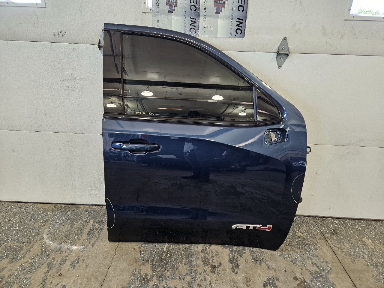 2019 SIERRA150 RH FRONT DOOR BLUE GA0 6D1 4D1 29585 - image 1