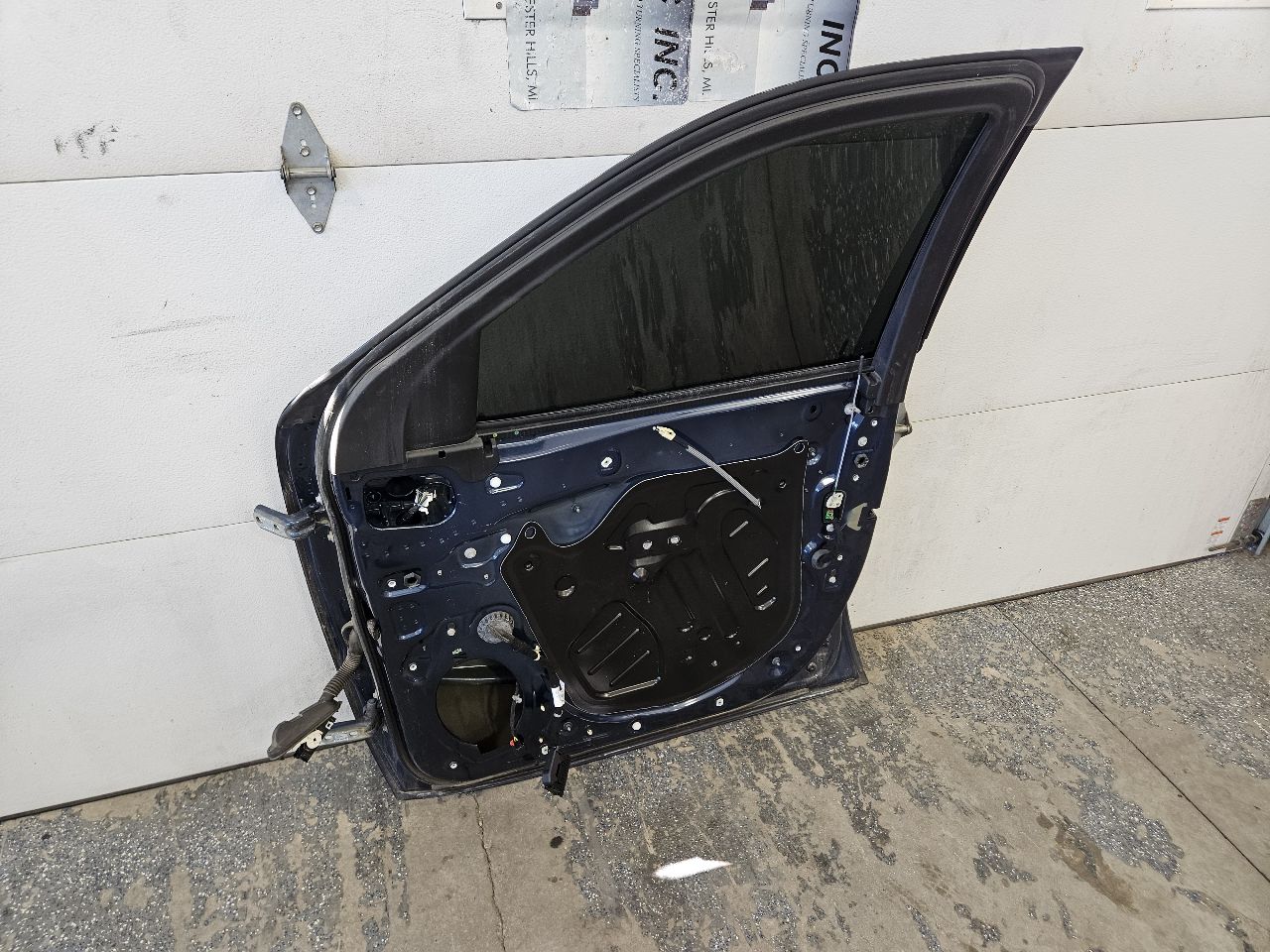 2019 SIERRA150 RH FRONT DOOR BLUE GA0 6D1 4D1 29585 - image 16