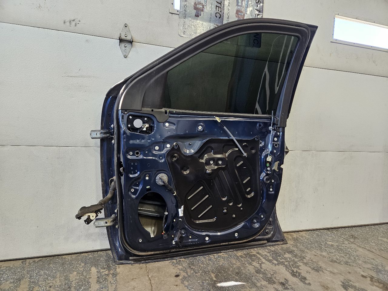 2019 SIERRA150 RH FRONT DOOR BLUE GA0 6D1 4D1 29585 - image 17