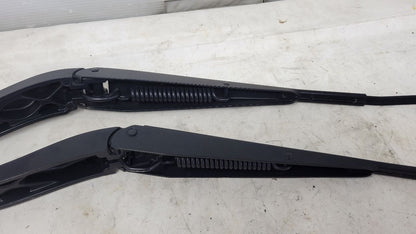 2019 SIERRA150 FRONT WINDSHIELD WIPER ARMS PAIR 29588 - image 9