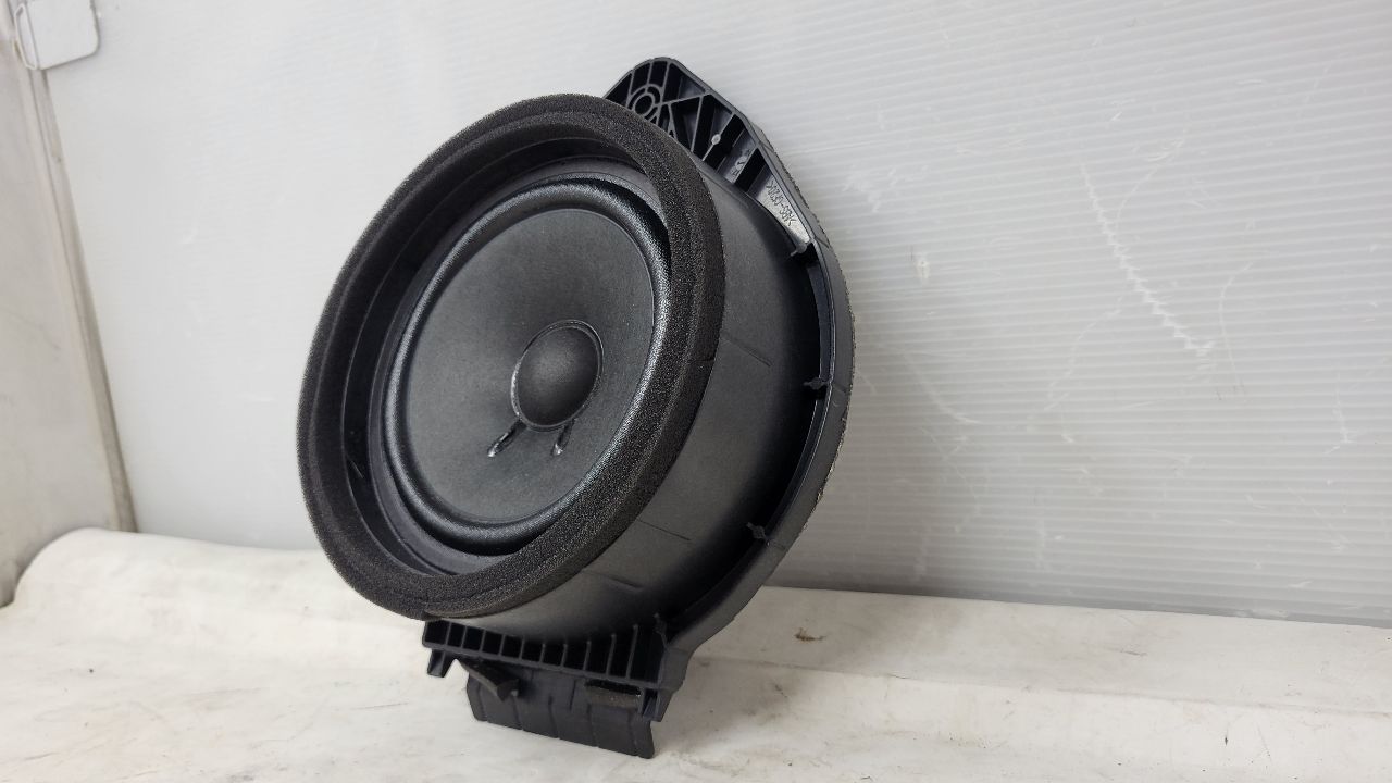 2019 SIERRA150 REAR DOOR BOSE SPEAKER 84584302 29594 - image 4
