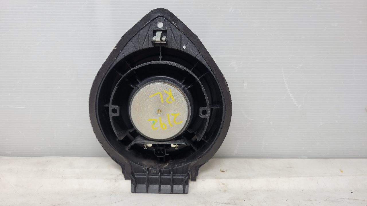 2019 SIERRA150 REAR DOOR BOSE SPEAKER 84584302 29594 - image 5