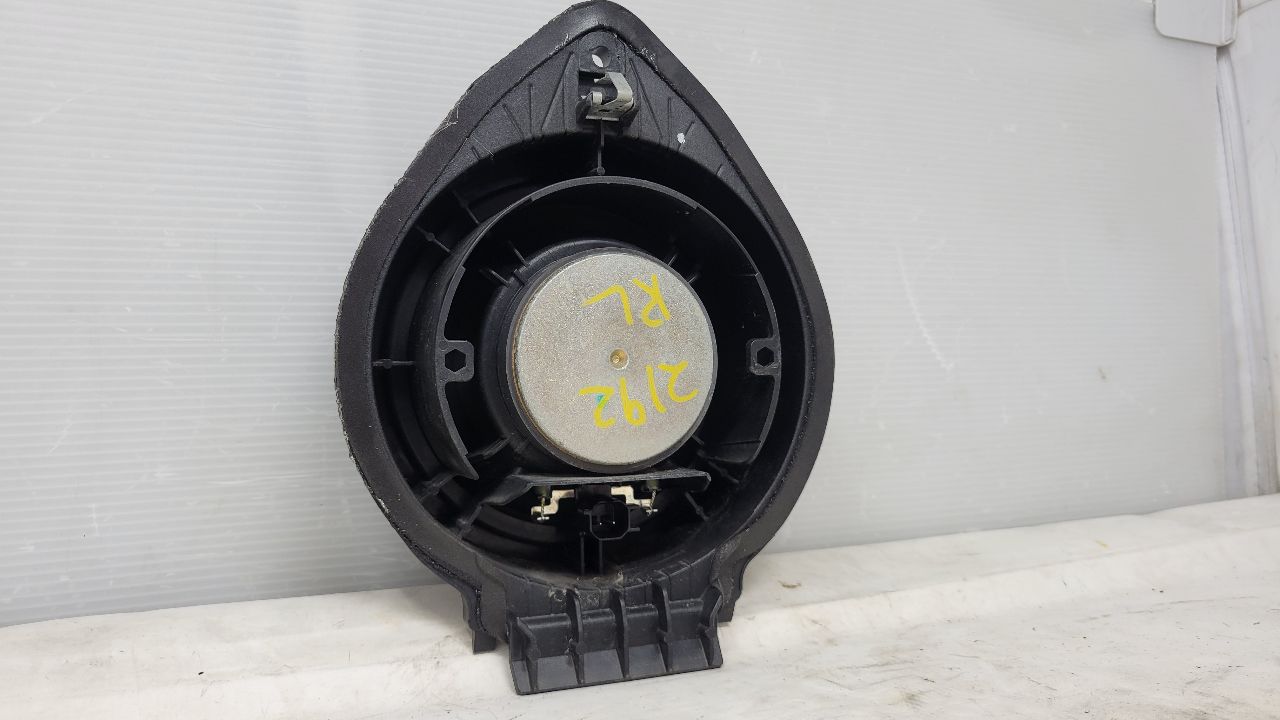 2019 SIERRA150 REAR DOOR BOSE SPEAKER 84584302 29594 - image 7