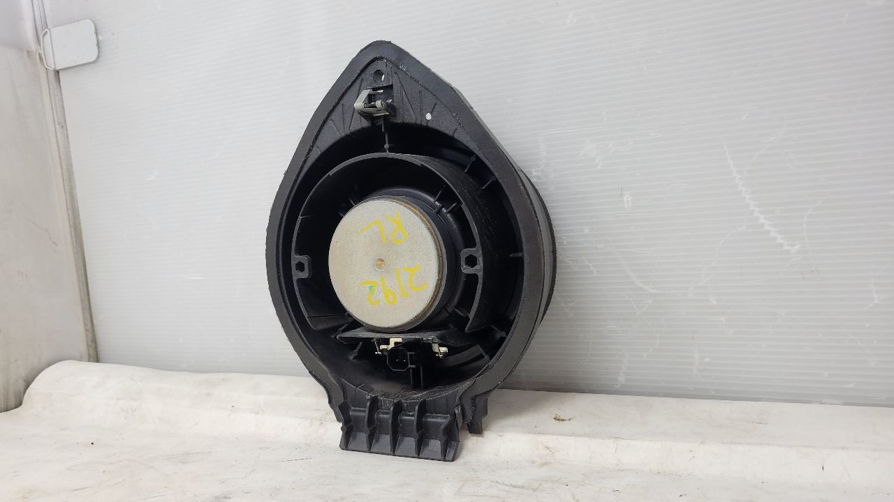 2019 SIERRA150 REAR DOOR BOSE SPEAKER 84584302 29594 - image 8