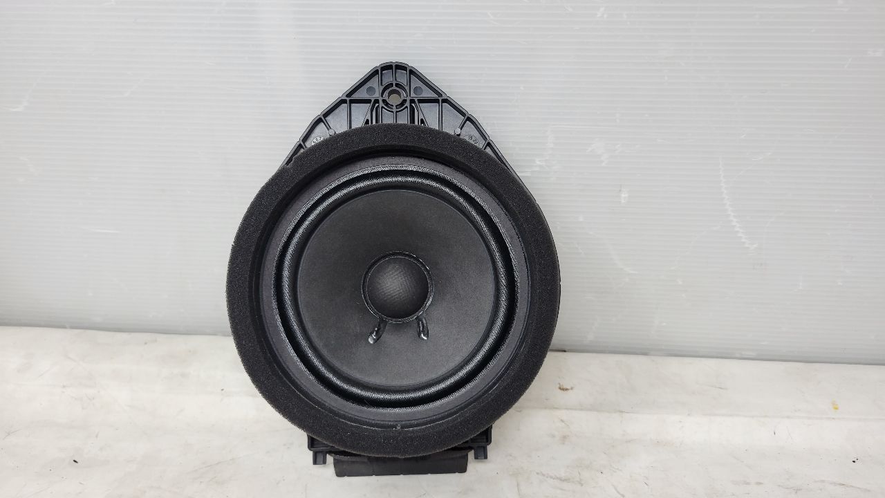 2019 SIERRA150 REAR DOOR BOSE SPEAKER 84584302 29595 - image 1
