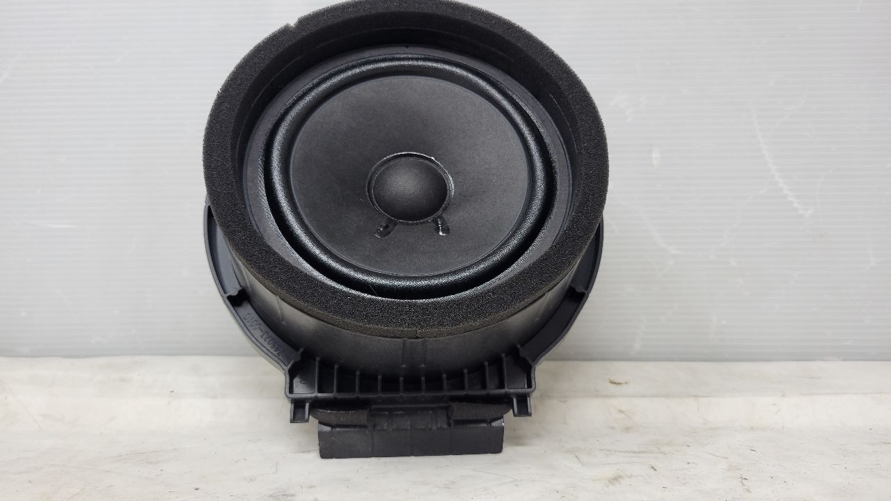 2019 SIERRA150 REAR DOOR BOSE SPEAKER 84584302 29595 - image 2