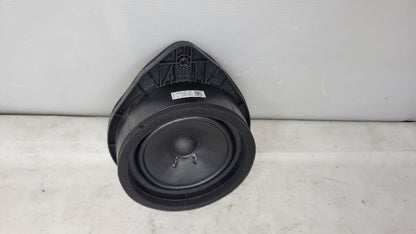 2019 SIERRA150 REAR DOOR BOSE SPEAKER 84584302 29595 - image 4