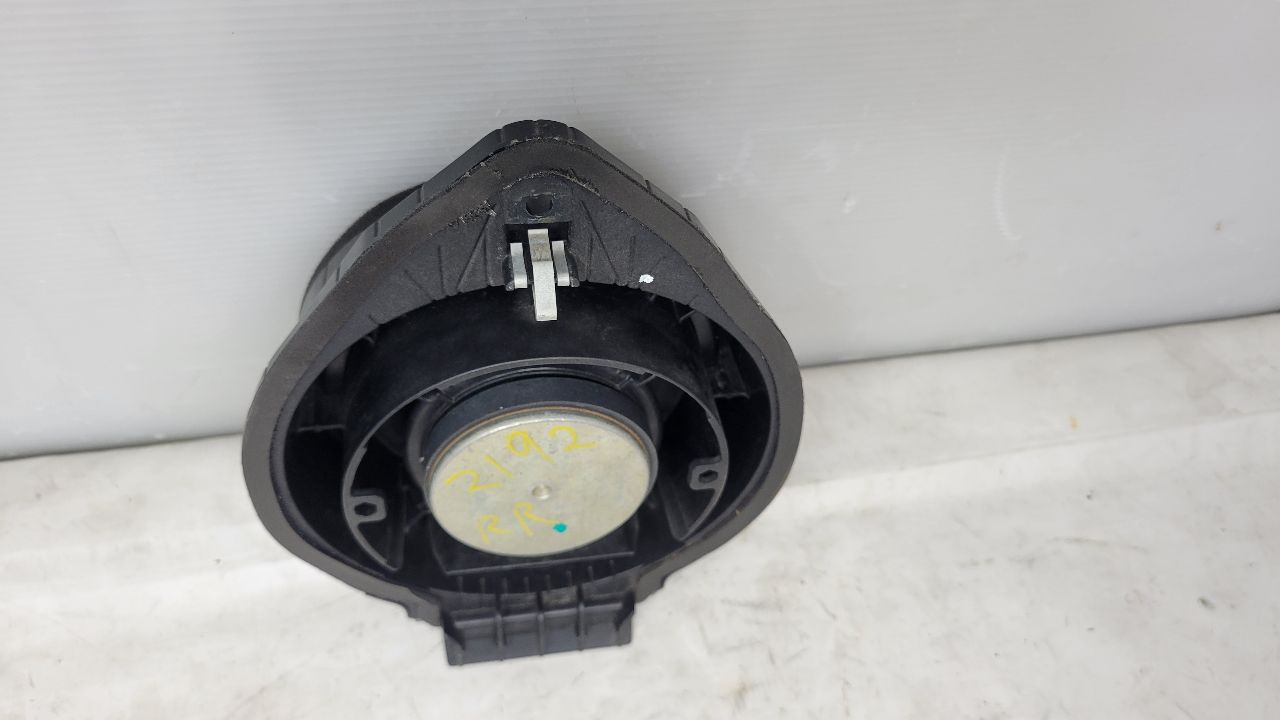 2019 SIERRA150 REAR DOOR BOSE SPEAKER 84584302 29595 - image 7