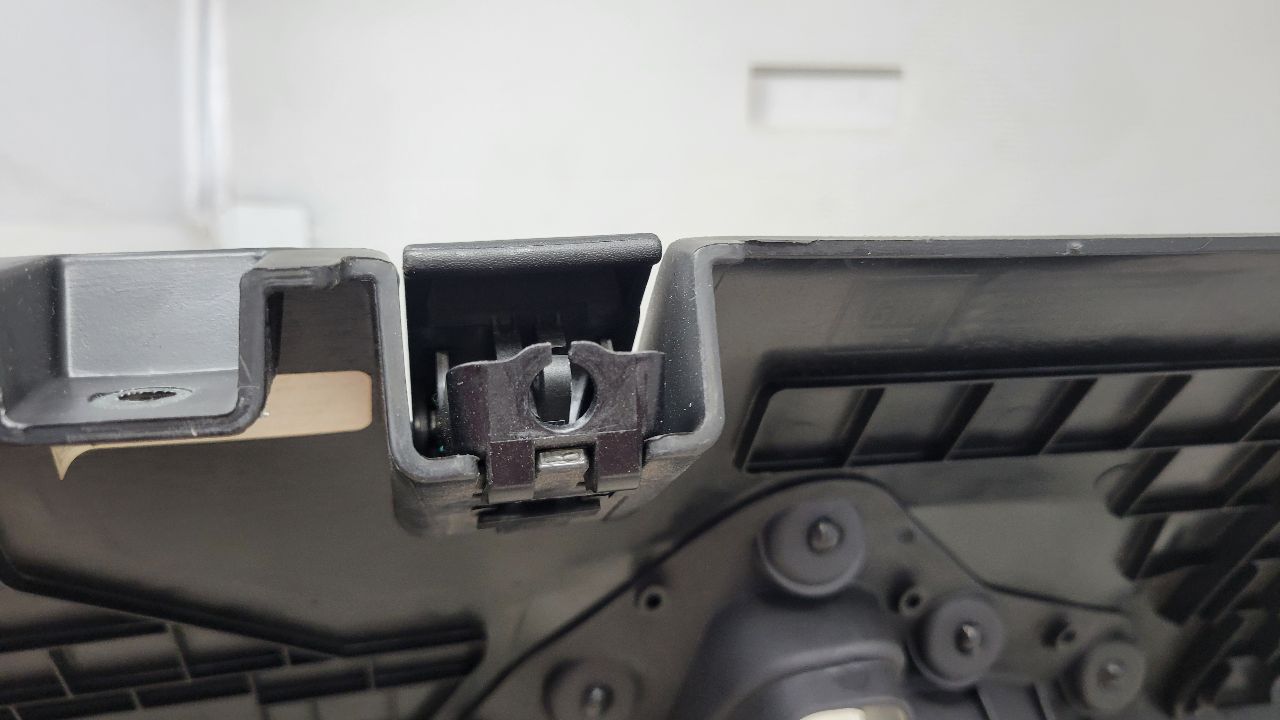 2019 SIERRA150 LH DASH KNEE BOLSTER TRIM BLACK 29615 - image 15