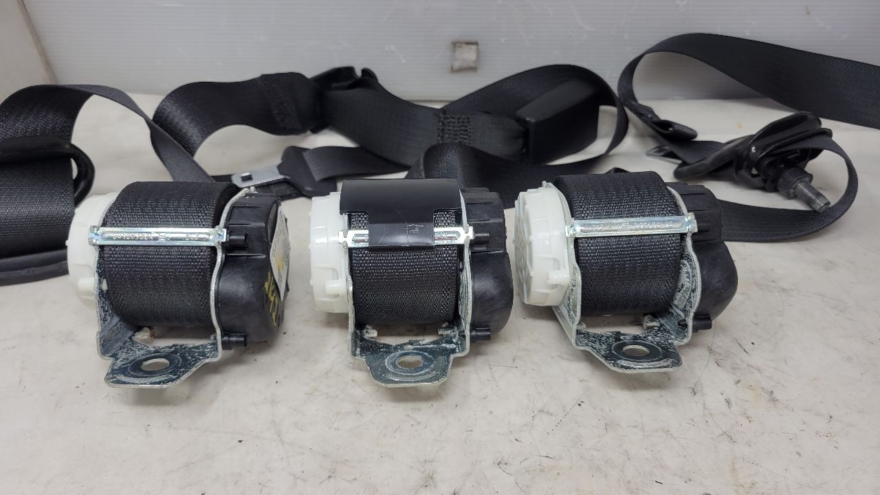 2019 SIERRA150 REAR SEAT BELTS SET OF 3 LH RH CENTE 29618 - image 8