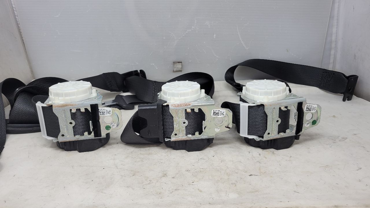 2019 SIERRA150 REAR SEAT BELTS SET OF 3 LH RH CENTE 29618 - image 10