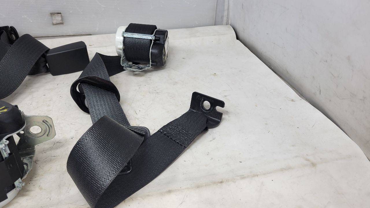 2019 SIERRA150 REAR SEAT BELTS SET OF 3 LH RH CENTE 29618 - image 14