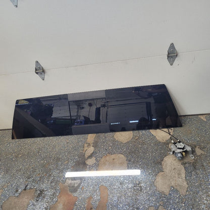 2019 SIERRA150 OEM SLIDING BACK GLASS ON SHELF 29661 - image 1