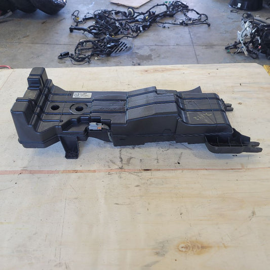2019 SIERRA150 OEM CONSOLE SUBWOOFER & ENCLOSURE 29662 - image 1