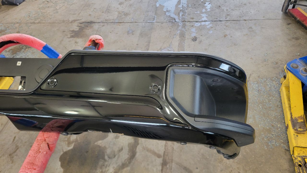 2024 SIERRA150 BLACK GBA 2 1CC DENTS ON BOTTOM EDGE 29724 - image 12