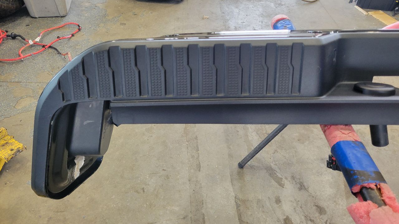 2024 SIERRA150 BLACK GBA 2 1CC DENTS ON BOTTOM EDGE 29724 - image 18